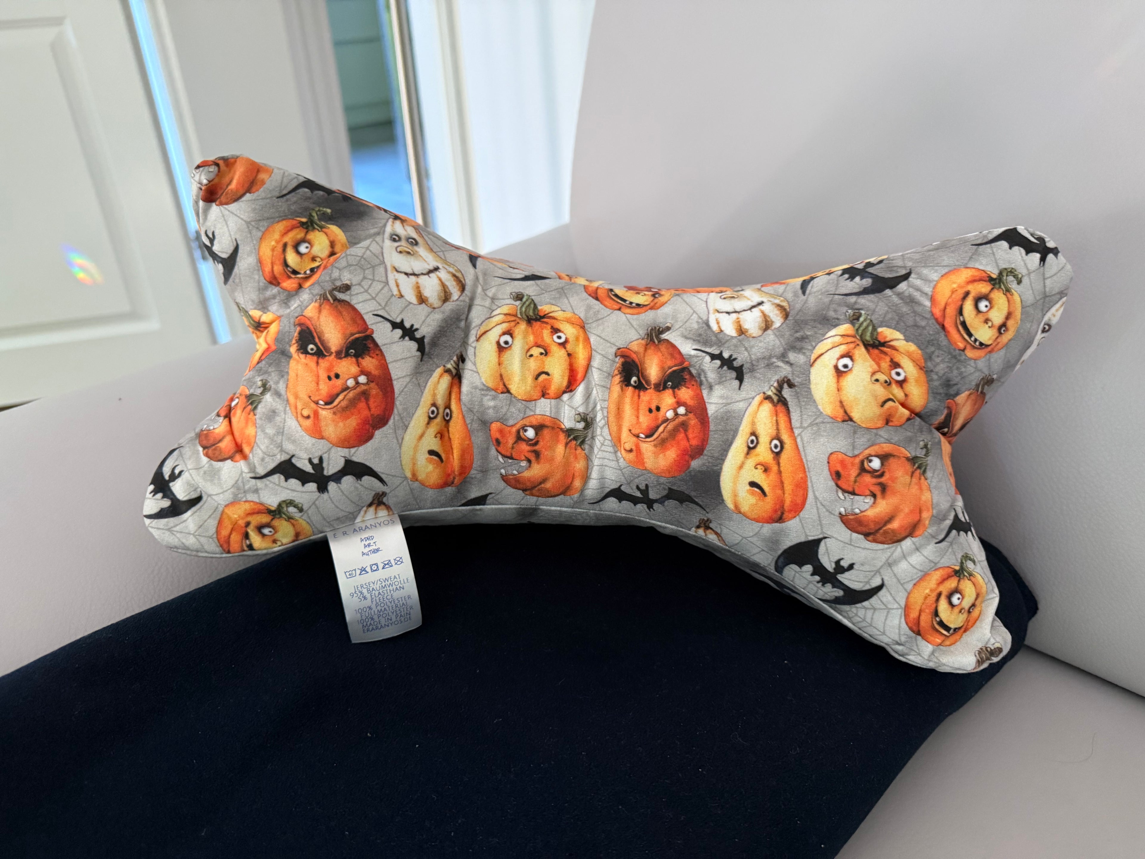 Leseknochen Halloweenkürbis