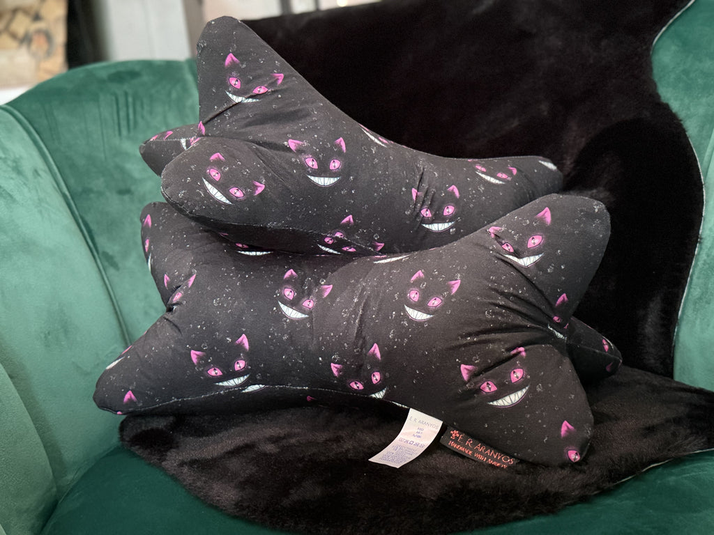 Leseknochen Grinsekatze Schwarz-Pink