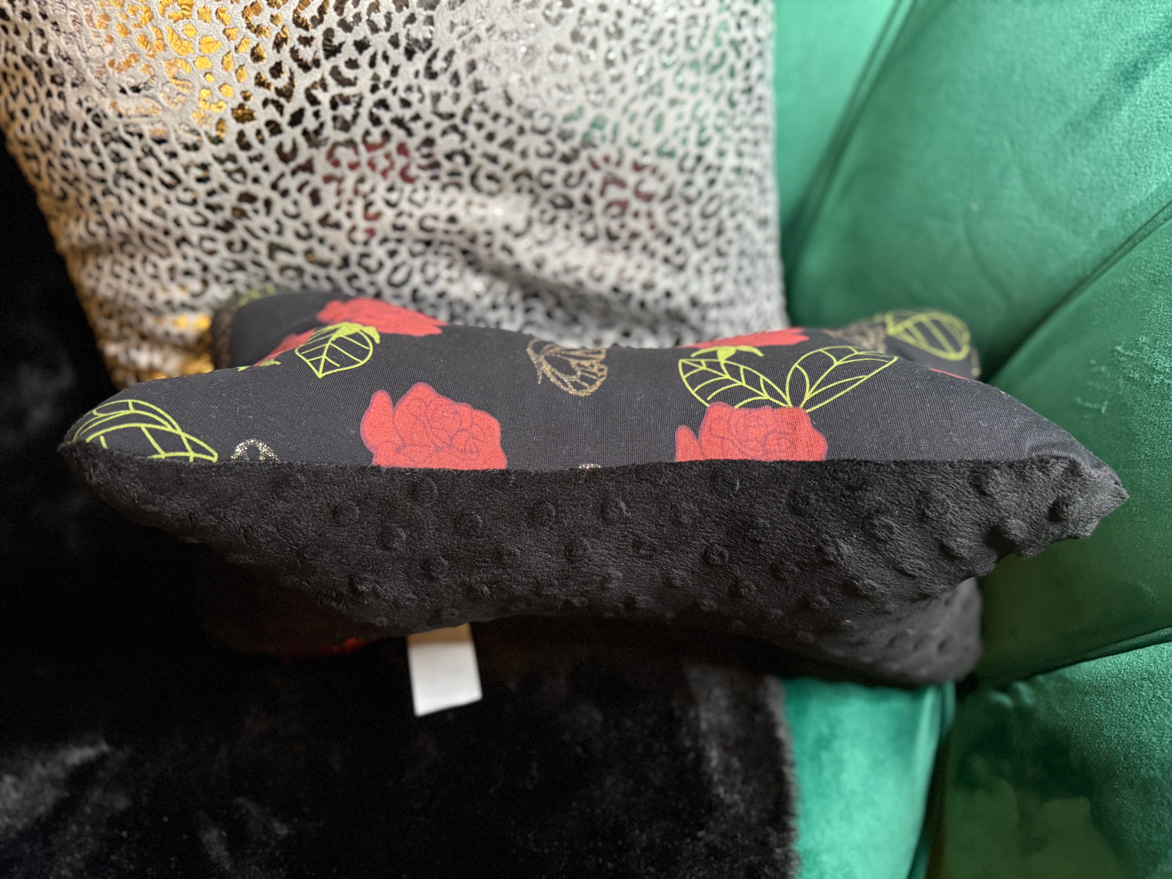 Leseknochen Rosen und Schmetterlinge